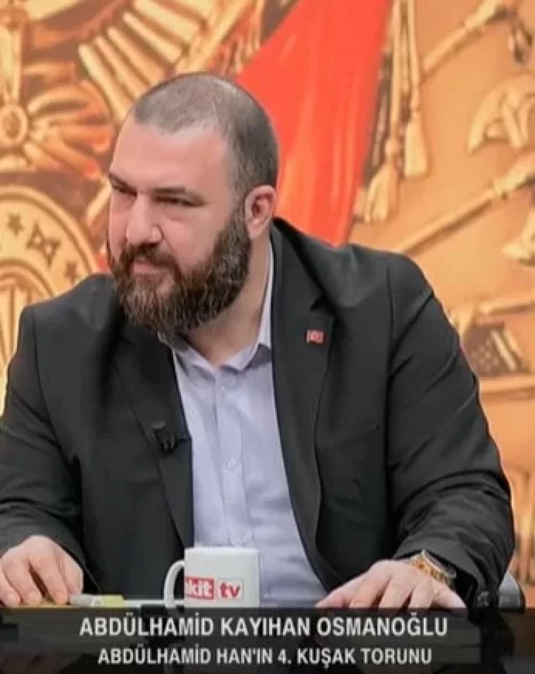 Abdülhamid'in torunu liseli gençleri hedef aldı, tehdit eti