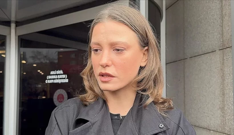 Serenay Sarıkaya sessizliğini bozdu: Kendimi herkese ve her şeye yabancı hissediyorum