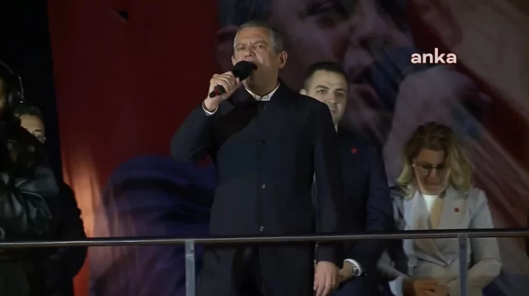 'AKP'nin Tüm Kaleleri Fethedildi'