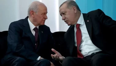 AKP'nin oy kaybı derinleşti, yüzde 30'un altını gördü