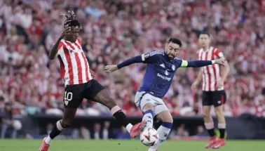 Manchester United Athletic Bilbao'yu evinde farklı yendi