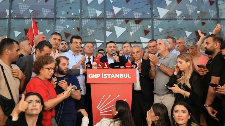 Barolardan kongre iptaliyle ilgili çarpıcı açıklama: Görev gaspıdır ve yok hükmündedir