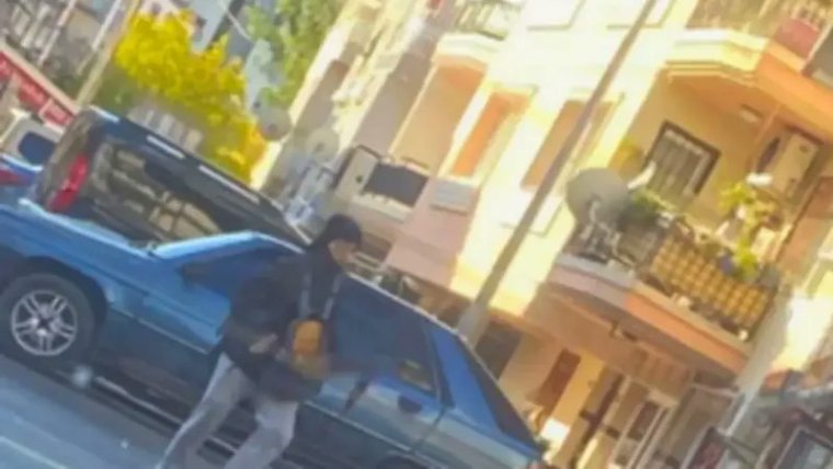 Son dakika:İzmir'de polis karakoluna saldırı: 2 polis şehit 1 ağır yaralı