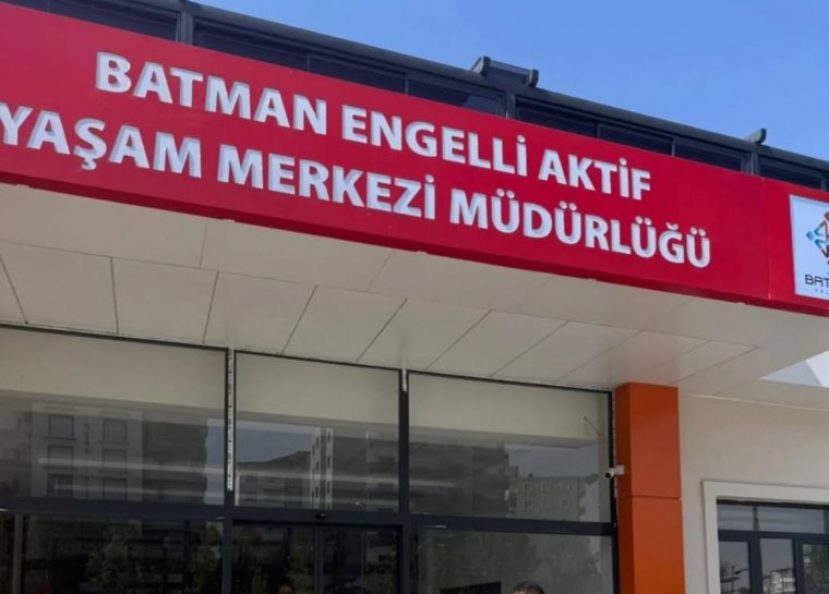 'Engelsiz Yaşam Okulu'ndan engelli bireylerin ulaşım sorunu