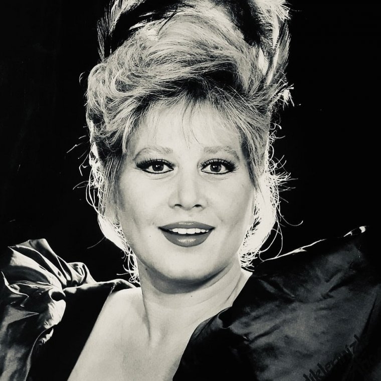 Muazzez Abacı'nın ölümü sanat dünyasını yasa boğdu