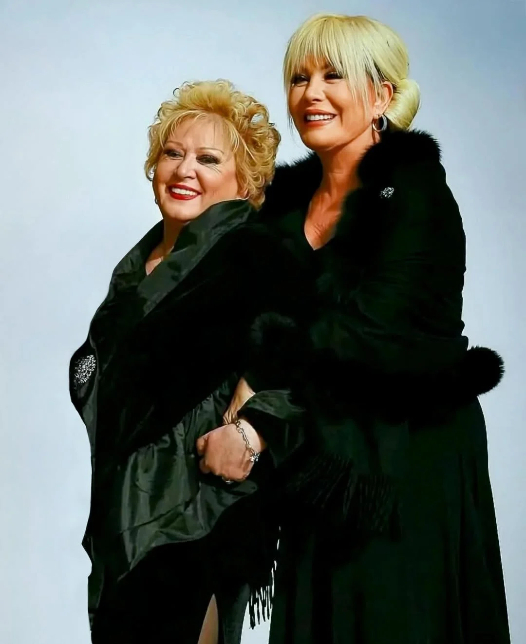 Muazzez Abacı'nın ölümü sanat dünyasını yasa boğdu