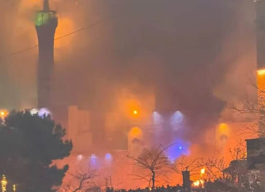 İran'da sokağa çıkan halka tehdit: Allah'a savaş açma suçu işleyenler; cezası idam