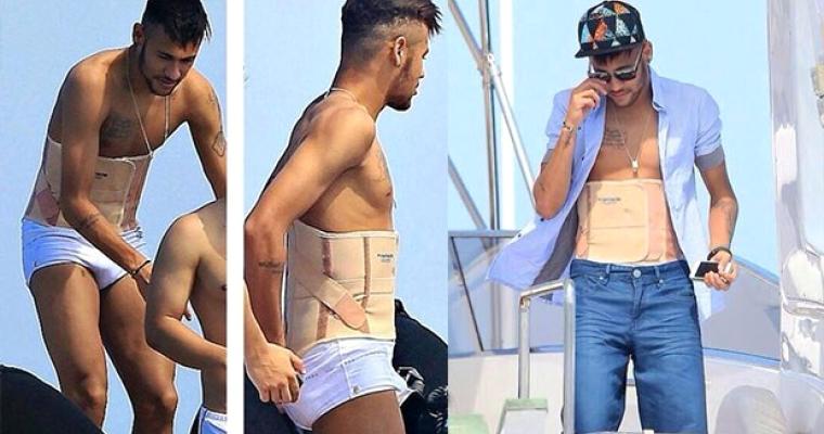 Neymar artık korse takıyor.