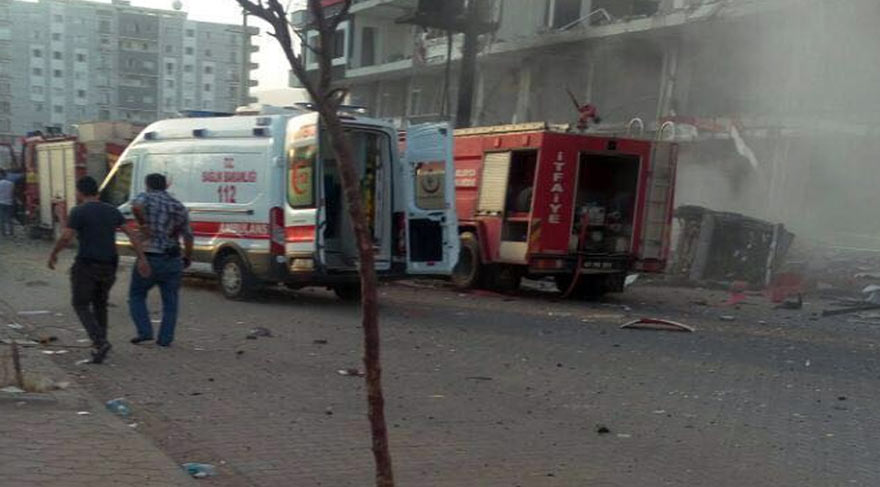 Mardin ve Sur'da bomba yüklü araçla saldırılar