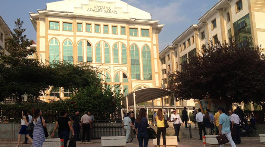 Antalya Adliyesi Canlı Bomba ihbarı yapıldı