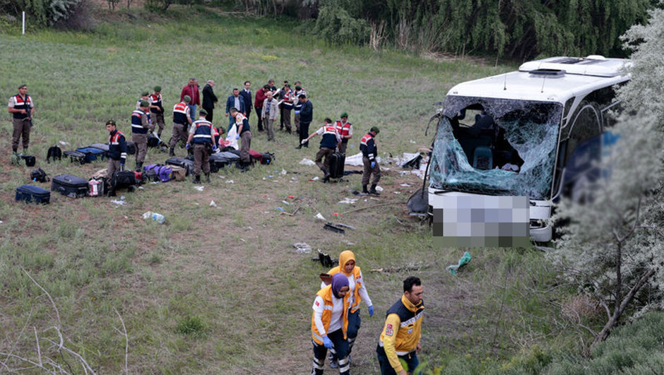 Ankara Otobüs Kazası Kalecik 8 ölü 24 yaralı Kaza yeri fotoğrafı 
