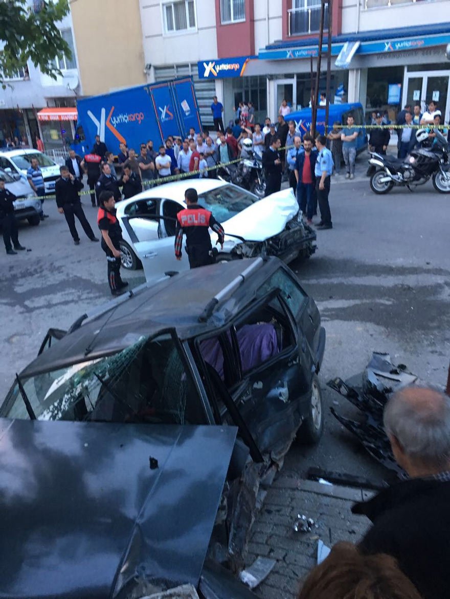 İstanbul Kartal araç Hırsızları polise ateş açtı
