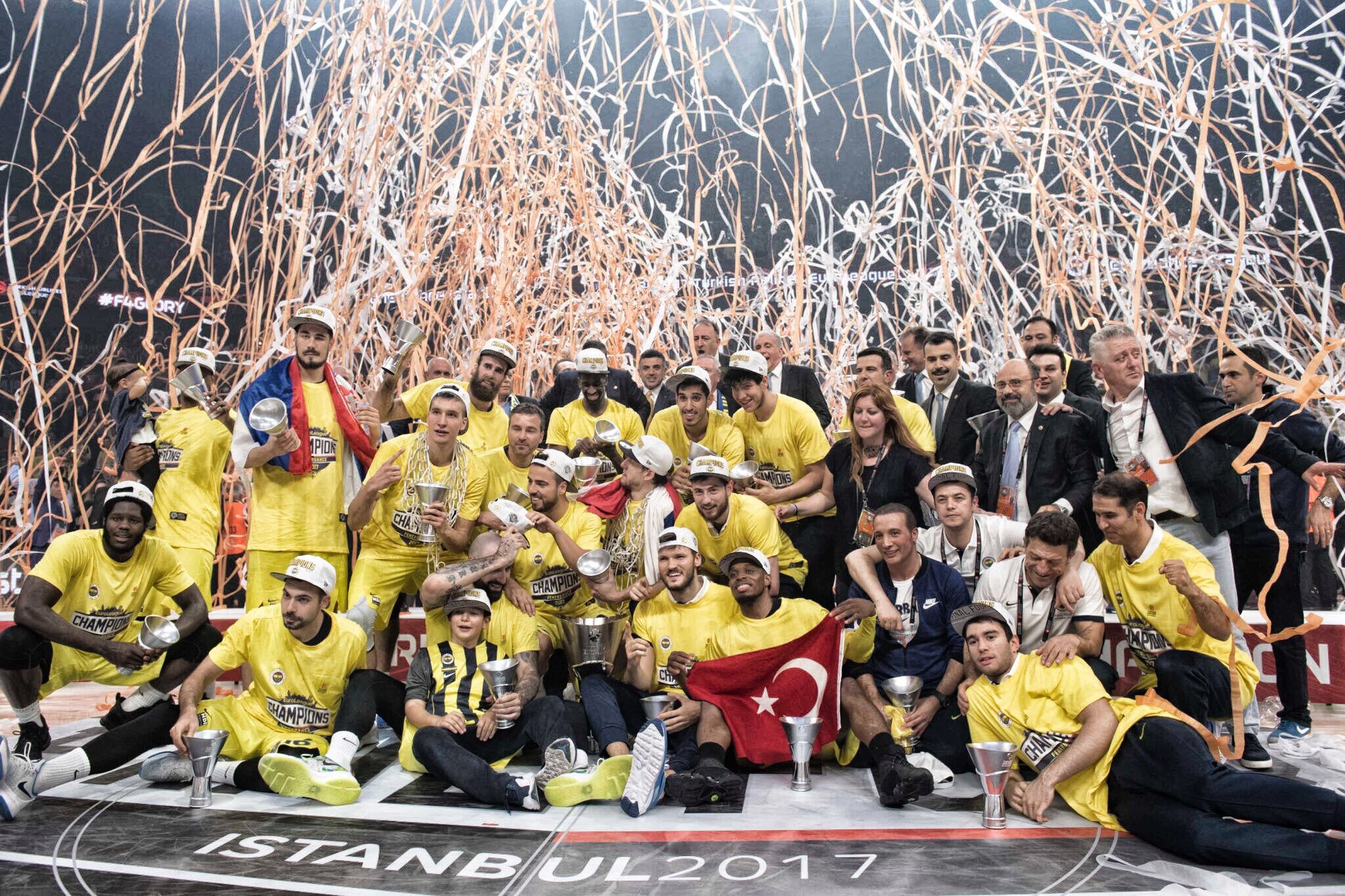 Fenerbahçe Avrupa'nın en büyü oldu şampiyon oldu, çok güzel oldu