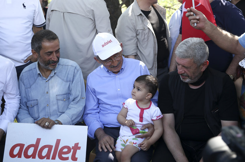 Adalet Yürüyüşü Gandi Kemal.. Dünya basını Adalet Yürüyüşü'ne ne diyor