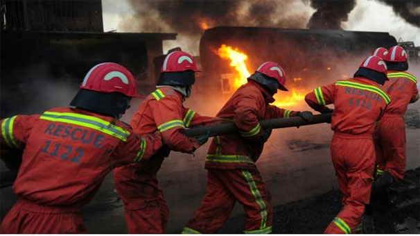 Pakistan Tanker Faciası Yangın 123 ölü