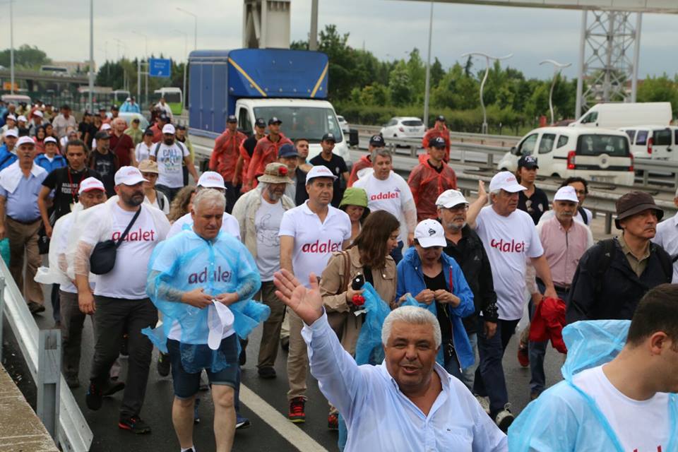 Bodrum Belediye Başkanı Mehmet Kocadon Adalet Yürüyüşü