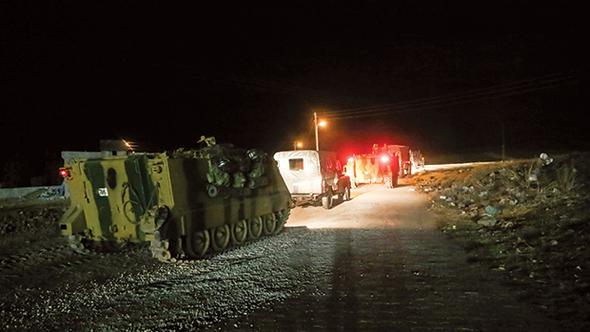 Mehmetçik 22.15 itibarıyla İdlib’e girdi. Operasyonda 30 zırhlı araç ve 100’ü aşkın asker yer aldı.
