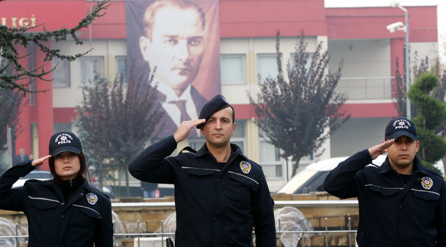 Türk polisi ve Atatürk