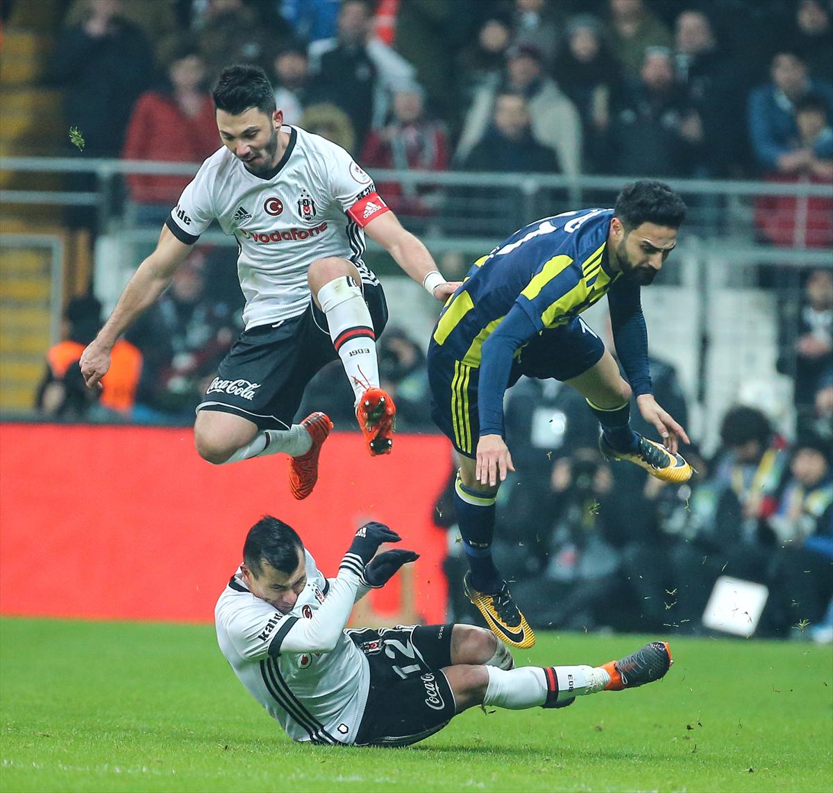 Fenerbahçe Beşiktaş maçı sonucu 2-2