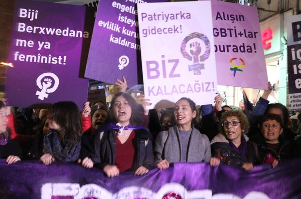 Kadınlar Günü İstanbul yürüyücü