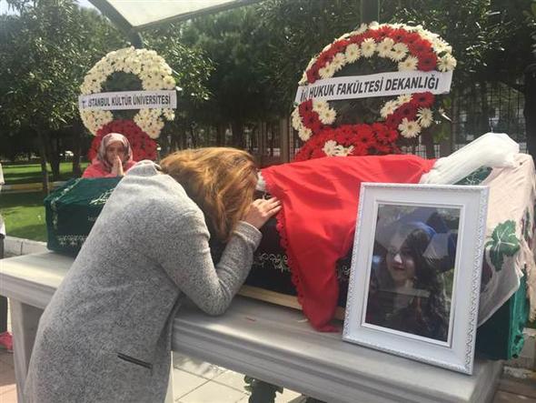 Alara Karademir cenaze töreni, Alara'nın annesi ve babası neden öldü