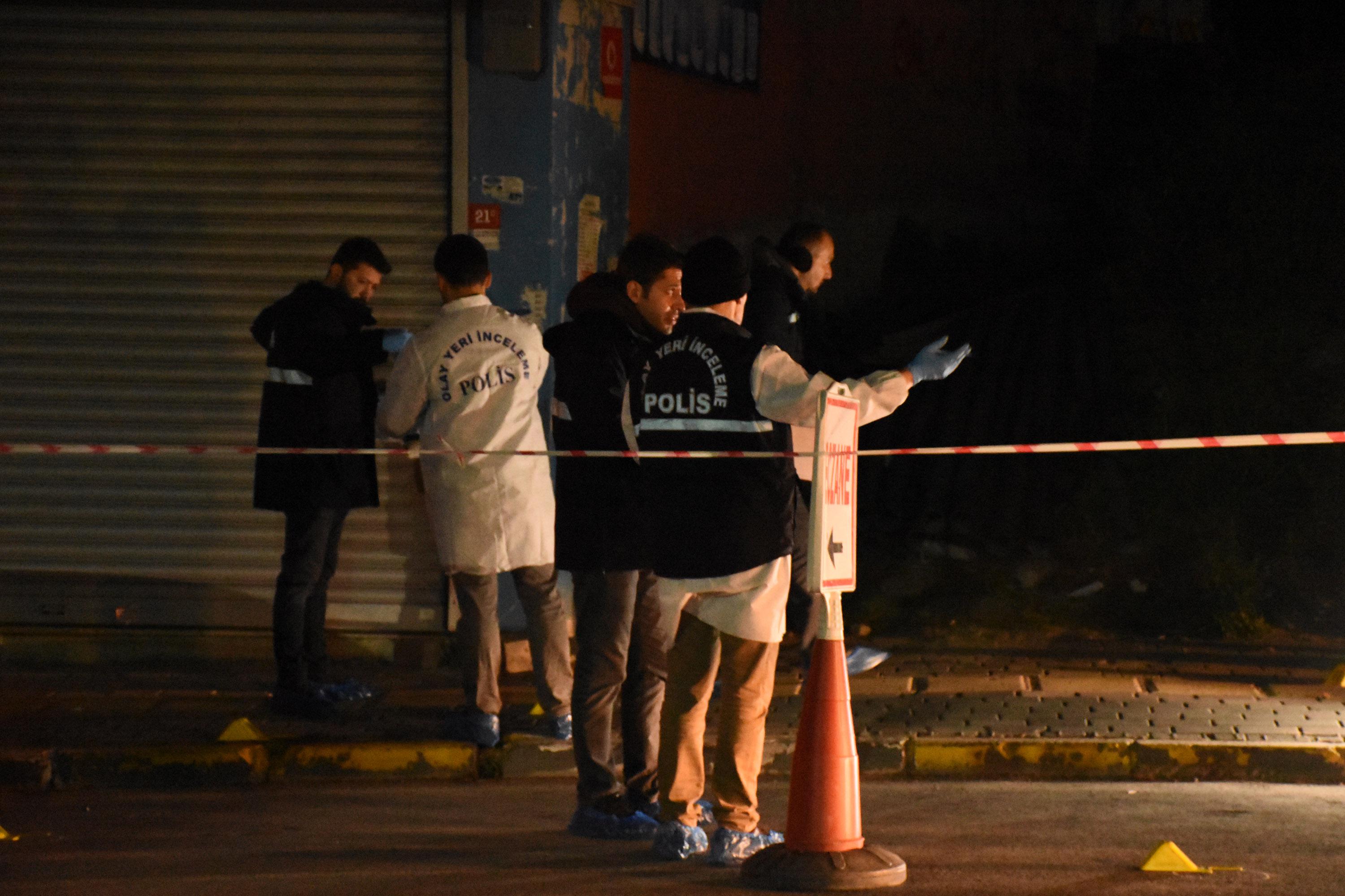 İstanbul Bağcılar otoparkı taradılar 1 ölü 3 yaralı