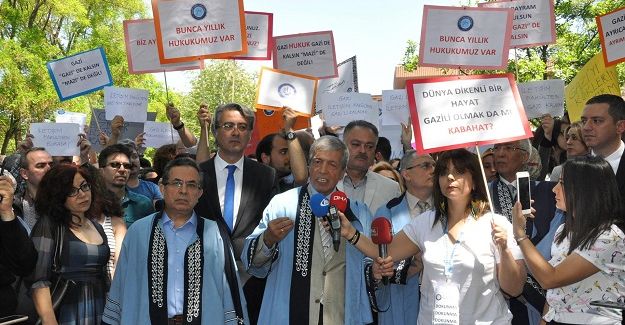 Son dakika: Üniversiteler bölündü, Gazi Üniversitesi eylem